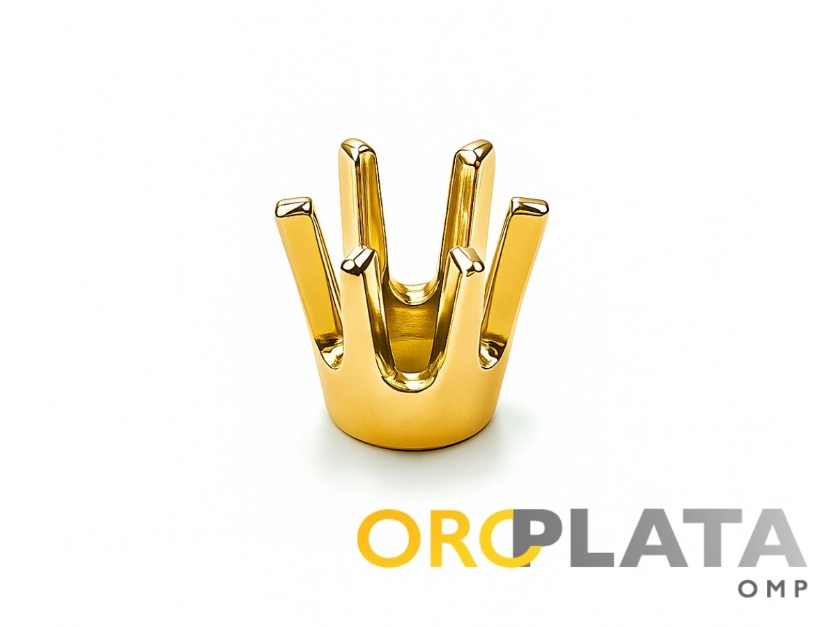 6 prongs setting, yellow gold