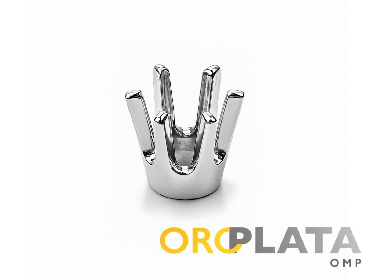 6 prongs setting, white gold