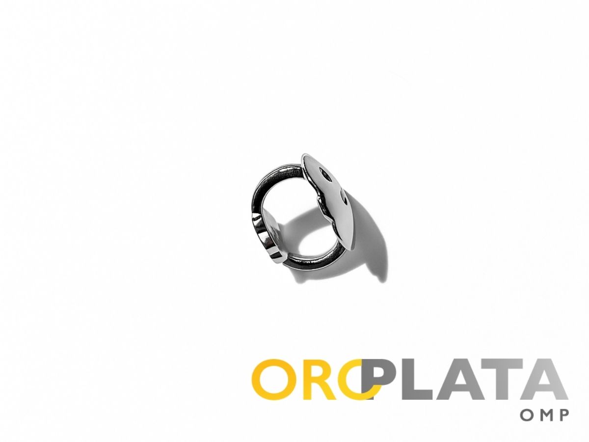 Threaded butterflie, white gold