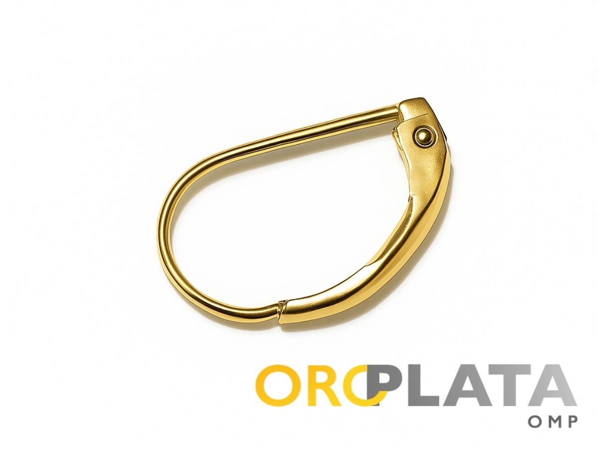 Lever back hook, yellow gold